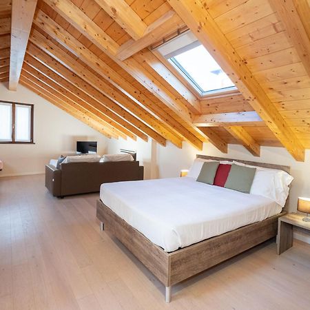 Il Grifo Bed & Breakfast Lenno Exterior photo